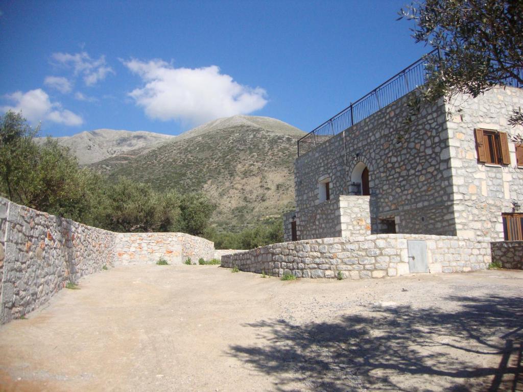 Kafiona Guesthouse Pírgos Dhiroú Eksteriør bilde